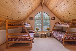 Hansing s Lair 4 Bedroom Holiday Home By Tahoe Truckee