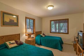 Hansing s Lair 4 Bedroom Holiday Home By Tahoe Truckee