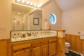 Hansing s Lair 4 Bedroom Holiday Home By Tahoe Truckee