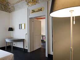 Palazzo Melfi Suite - Hotel