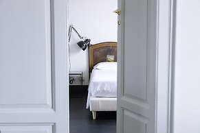 Palazzo Melfi Suite - Hotel