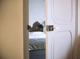 Palazzo Melfi Suite - Hotel