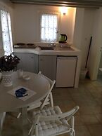 Gryparis Club Apartments