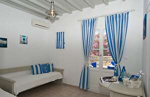 Gryparis Club Apartments