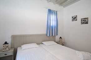 Gryparis Club Apartments