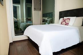 Puerta Alameda Suites