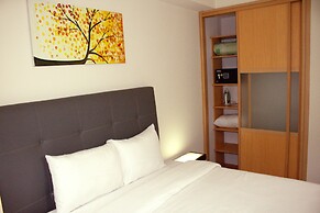 Puerta Alameda Suites