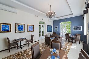 Delfina Boutique Hotel