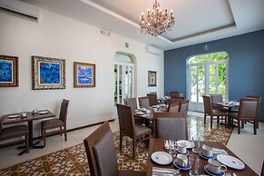 Delfina Boutique Hotel