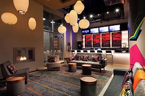 Aloft Long Island City - Manhattan View