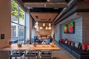 Aloft Long Island City - Manhattan View