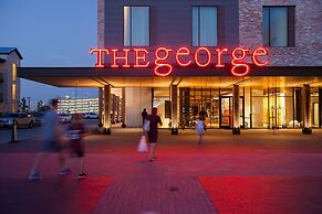 The George, by Valencia Hotel Collection