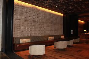 The George, by Valencia Hotel Collection