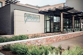 The George, by Valencia Hotel Collection