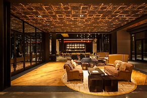 The George, by Valencia Hotel Collection