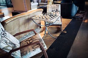 The George, by Valencia Hotel Collection