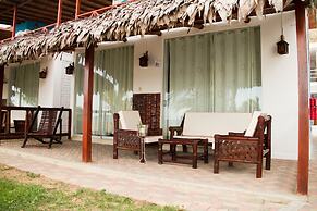 Nauti-K Beach Hotel