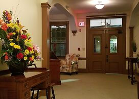 Washington Inn and Tavern