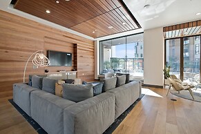 Global Luxury Suites at Mountain View