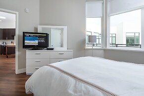 Global Luxury Suites at Mountain View