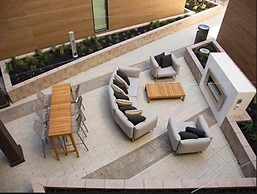 Global Luxury Suites at Mountain View