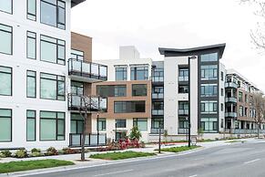 Global Luxury Suites at Mountain View