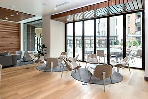 Global Luxury Suites at Mountain View