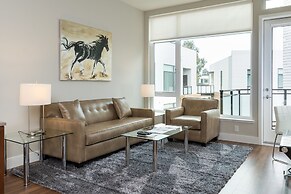 Global Luxury Suites at Mountain View