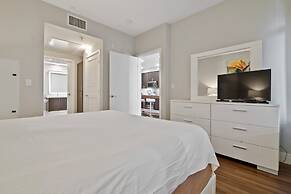 Global Luxury Suites at Mountain View