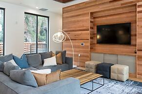 Global Luxury Suites at Mountain View