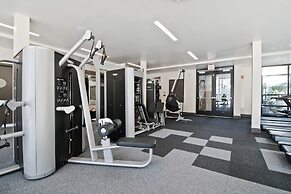 Global Luxury Suites at Mountain View