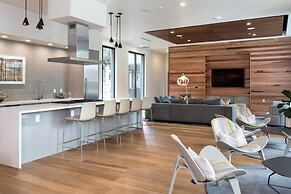 Global Luxury Suites at Mountain View