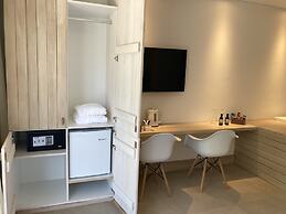 Live Hotel Boutique - Adults Only