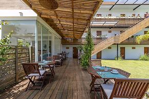 Live Hotel Boutique - Adults Only