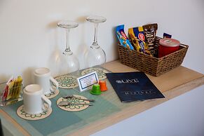 Live Hotel Boutique - Adults Only