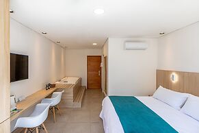 Live Hotel Boutique - Adults Only