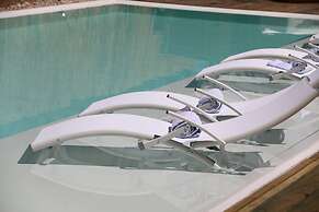 Live Hotel Boutique - Adults Only