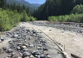 17mbr - Log  - Bbq - Pets Ok - Wifi - Sleeps 8 2 Bedroom Home by RedAw