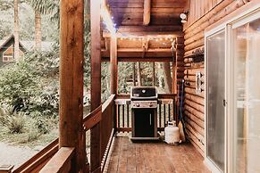 17mbr - Log  - Bbq - Pets Ok - Wifi - Sleeps 8 2 Bedroom Home by RedAw