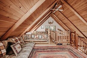 17mbr - Log  - Bbq - Pets Ok - Wifi - Sleeps 8 2 Bedroom Home by RedAw