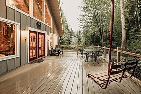 99mbr - Hot Tub - Wifi - Pets Ok - Bbq - Sleeps 6 2 Bedroom Home by Re