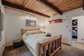 99mbr - Hot Tub - Wifi - Pets Ok - Bbq - Sleeps 6 2 Bedroom Home by Re