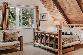 99mbr - Hot Tub - Wifi - Pets Ok - Bbq - Sleeps 6 2 Bedroom Home by Re