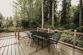 99mbr - Hot Tub - Wifi - Pets Ok - Bbq - Sleeps 6 2 Bedroom Home by Re