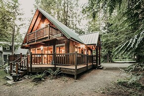 32mbr - Bbq - Pets Ok - Wood Stove - Sleeps 7 3 Bedroom Home by RedAwn