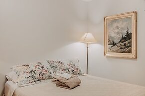 32mbr - Bbq - Pets Ok - Wood Stove - Sleeps 7 3 Bedroom Home by RedAwn