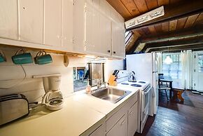 86sl - Rustic - Pets Ok - Bbq - Sleeps 6 3 Bedroom Home by RedAwning