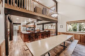 03mbh -12-bdrm - 3.5-bath - Wifi - Pets Ok - Sleeps 26 12 Bedroom Home