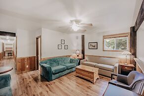 03mbh -12-bdrm - 3.5-bath - Wifi - Pets Ok - Sleeps 26 12 Bedroom Home