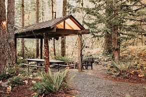 03mbh -12-bdrm - 3.5-bath - Wifi - Pets Ok - Sleeps 26 12 Bedroom Home